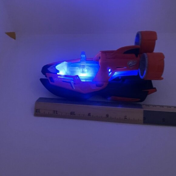 Paw Patrol The Mighty Movie Zuma's Lights Sounds Hovercraft Jet Boat Vehicle - Picture 6 of 7